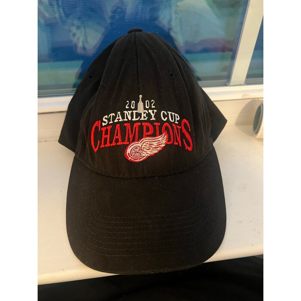 Vintage 2002 Detroit Red Wings Stanley Cup Champions Embroidered Logo Hat